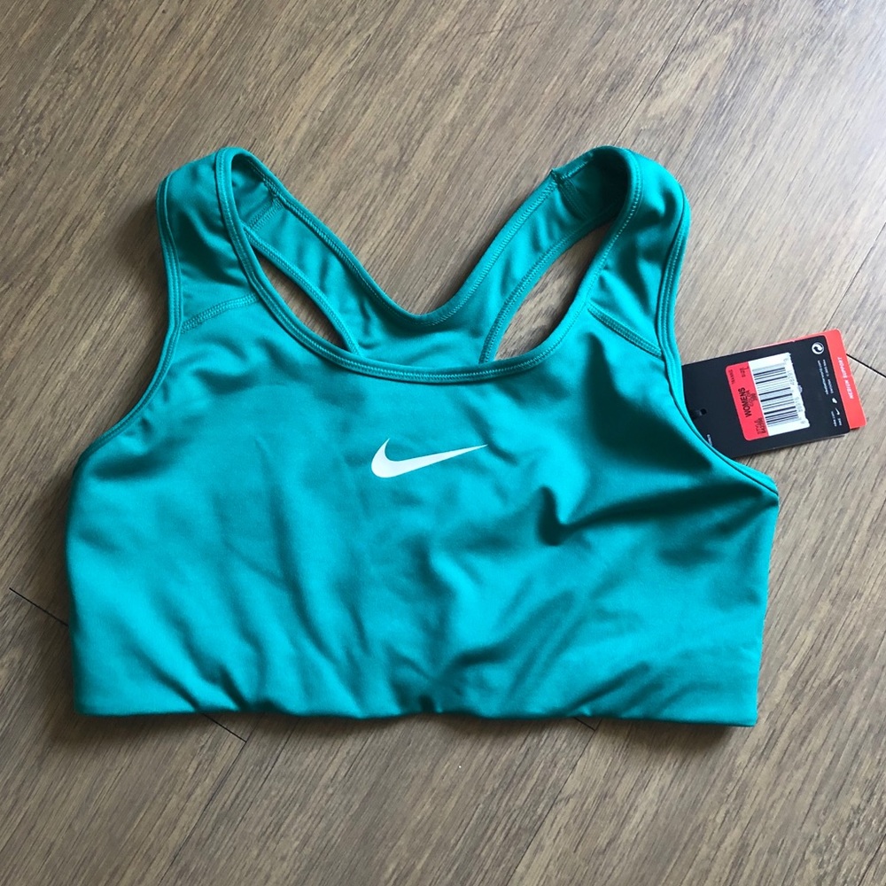 NWT Nike Sports Bra